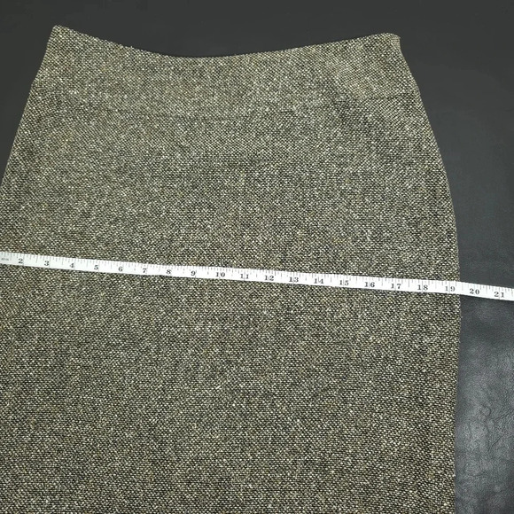 Lafayette148 Brown and White Tweed Pencil Skirt size 6 - Picture 7 of 14